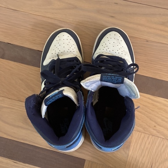 Nike Air Jordan 1 Retro High Obsidian - Picture 5 of 8